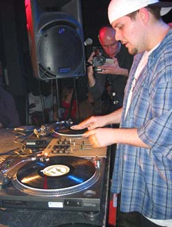 DJ IV